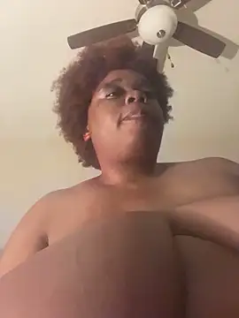 bigmama_deshayyy 即時 XXX 聊天