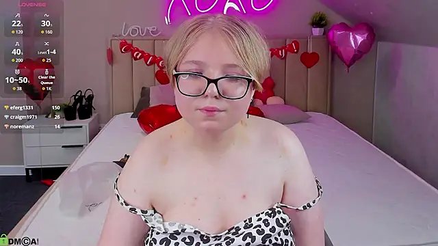 Lauraaa_Smith Chat XXX live