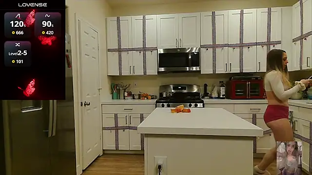 Blondiewithanass – Naživo XXX chat