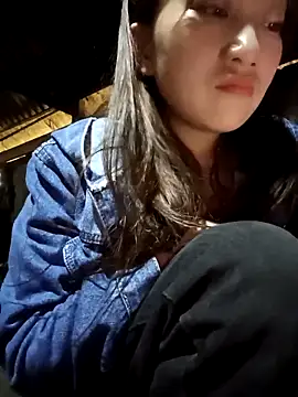 Show modela Zhan99999 na web-kameri