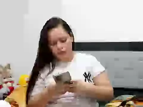 ATENEA_10 Adlı Modelin Canlı XXX Sohbeti