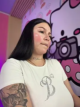 Megaan__More's Live XXX Chat