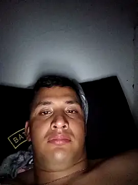 MonasticCanine élő XXX-chatje