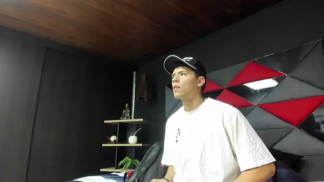 Tobias_Vega Chat XXX in diretta