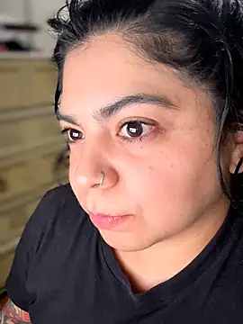 kimmiakiss22's Live XXX Chat