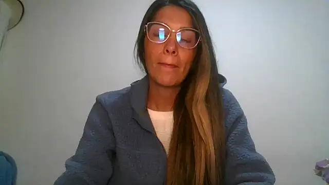 Juanabrunette7 – Naživo XXX chat