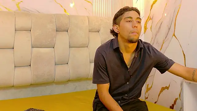 Annyeli: απευθείας συνομιλία ΧΧΧ