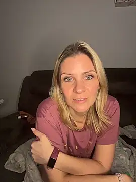 Chat XXX en directo de Lexi-Lux-X