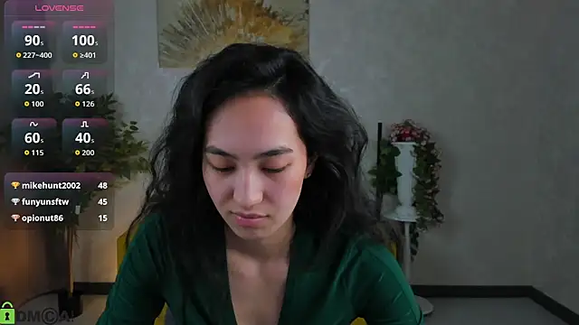 FlirtyAura – Live XXX-chat