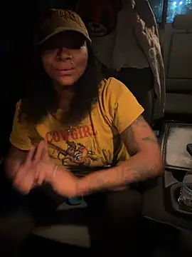 HaloRodeoLover2 élő XXX-chatje