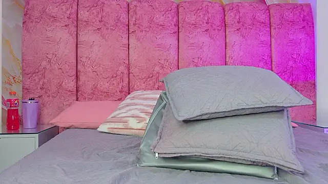 emmacurvy Chat XXX in diretta