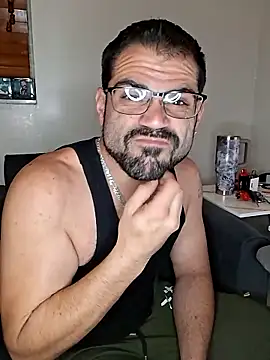 Zander823 Adlı Modelin Canlı XXX Sohbeti