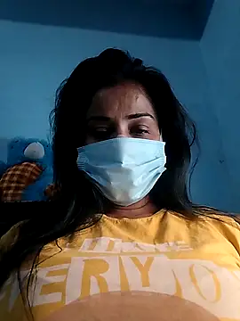 Niharika450: διαδικτυακό σόου στην κάμερα