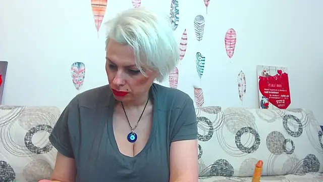 Онлайн чат XXX Playful_Goldie_WOW__