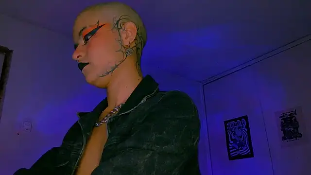 alex_one888 – Naživo XXX chat