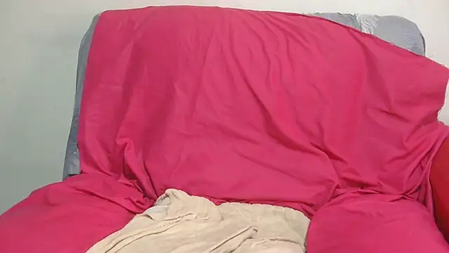 sluttylaura21's Live XXX Chat