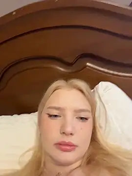 AmmyHot live XXX chat