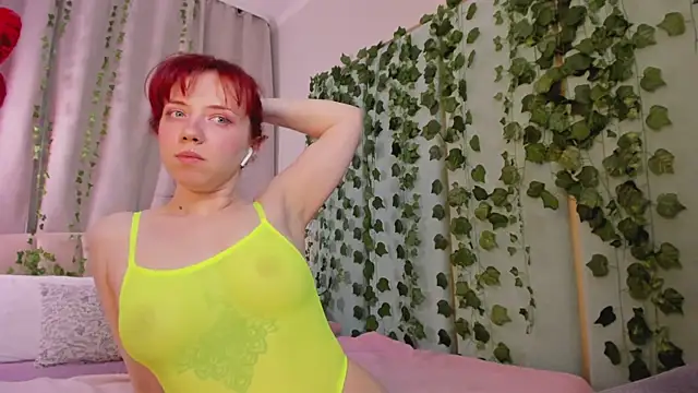 Love_is_Lola live XXX chat