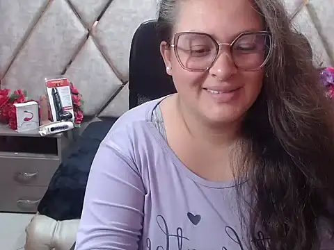 دردشة Sarah_Boobs_ الجنسية المباشرة