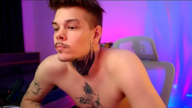 XXX chat uživo modela DENIS_HERE