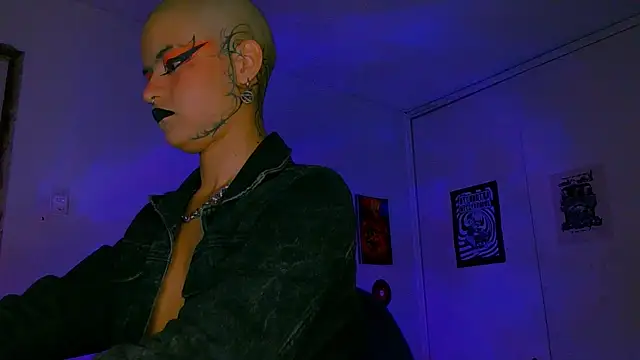 Czat XXX na żywo – alex_one888