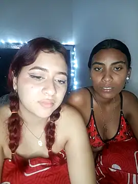 Chloe_Sky_love  – Naživo XXX chat