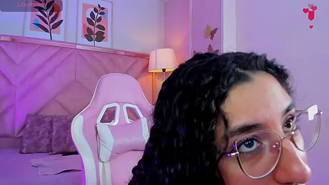 DemiJones_: απευθείας συνομιλία ΧΧΧ