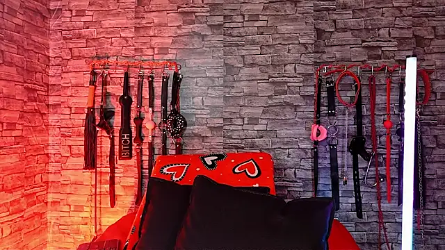 Chat +18 de slave_Rubi ao vivo