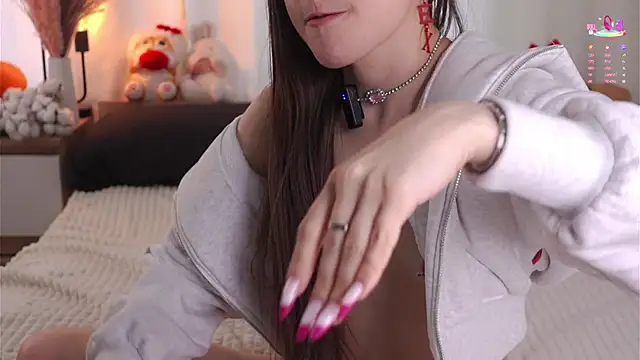 แชท XXX สดของ MaudAle