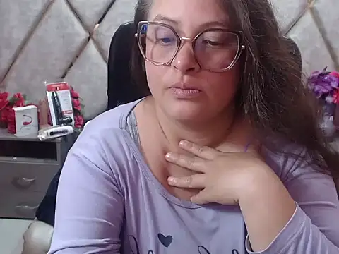 Sarah_Boobs_'s Live XXX Chat