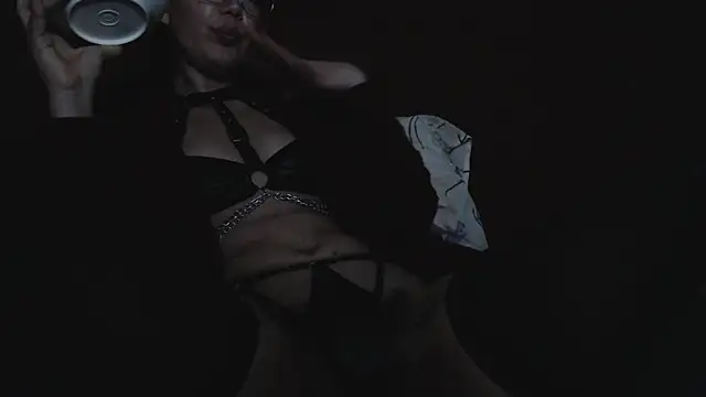 Chat +18 de Freyja_eter ao vivo