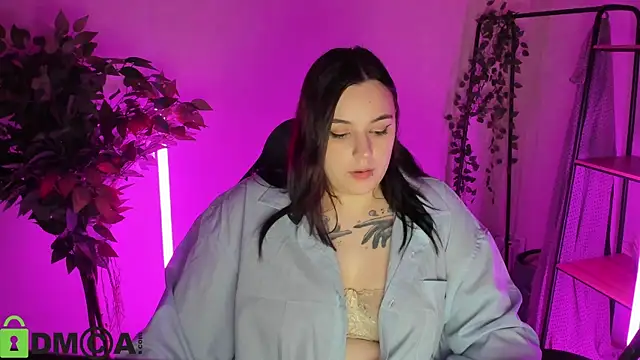 Mia_R0ss Adlı Modelin Canlı XXX Sohbeti