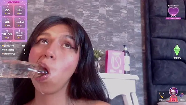 Keila_Fg Adlı Modelin Canlı XXX Sohbeti