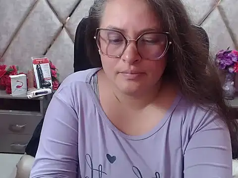 Sarah_Boobs_ Chat XXX in diretta