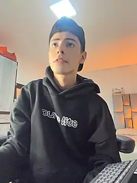 Czat XXX na żywo – Sebastian_Reed