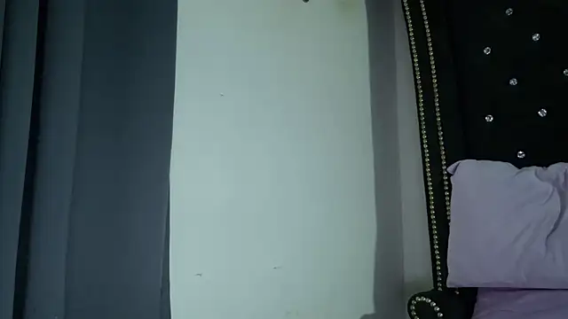 xxforyoureyesonlyxx live XXX chat