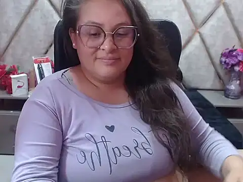 XXX chat uživo modela Sarah_Boobs_