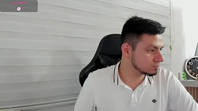 Rick_Adams: онлайн-секс-чат