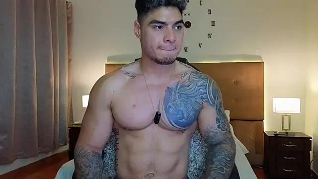 Chat +18 de Steven_Velez ao vivo