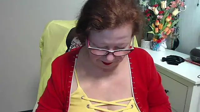 عرض كام Adelewildx