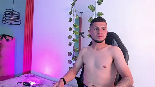 Chat +18 de raven_smith_ ao vivo