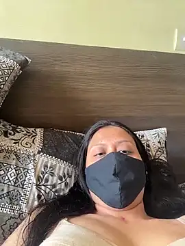 Chat +18 de indianshycouple ao vivo