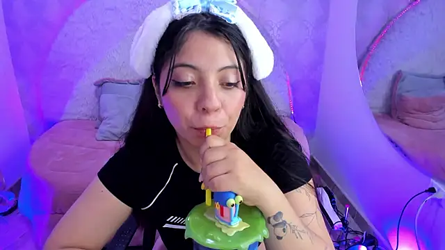 Sarita_jane Adlı Modelin Canlı XXX Sohbeti