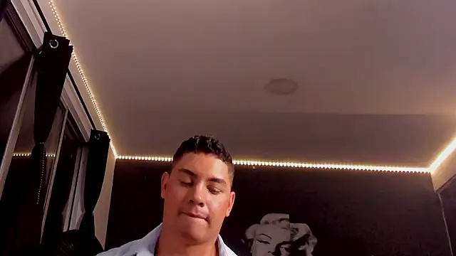 Chat +18 de StephanMyers ao vivo