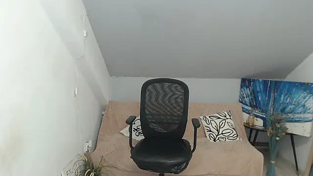 BrendaSkye Adlı Modelin Canlı XXX Sohbeti