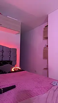 _Lucycherry Chat XXX in diretta