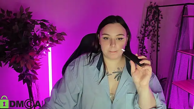 Mia_R0ss: απευθείας συνομιλία ΧΧΧ