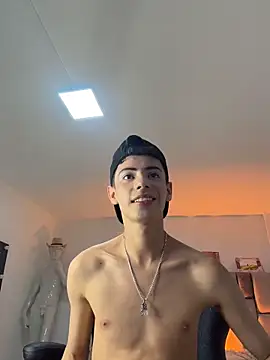 Sebastian_Reed: онлайн-секс-чат