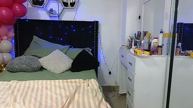 charlotte_077 Chat XXX live