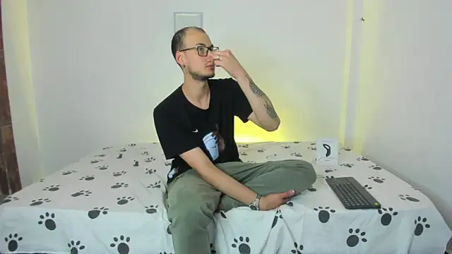 แชท XXX สดของ Vlad__night